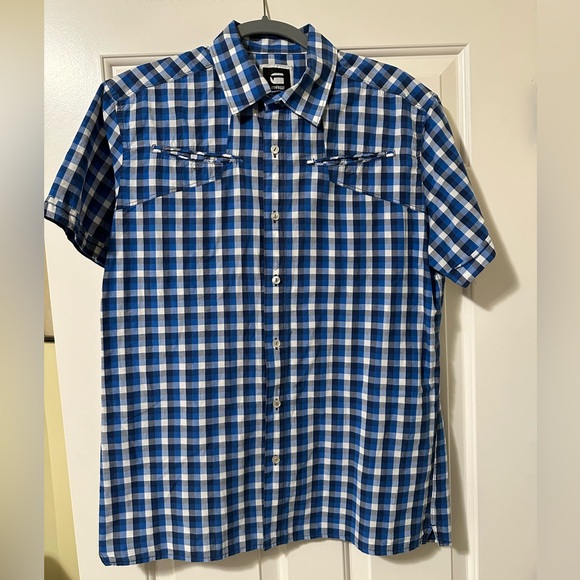 G-Star Raw designer button shirt L. Tagged as a large but fits like a medium. - Picture 1 of 7